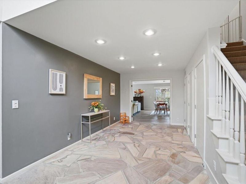 93 Forest Ridge Court, Columbus, OH 43235 Photo 2