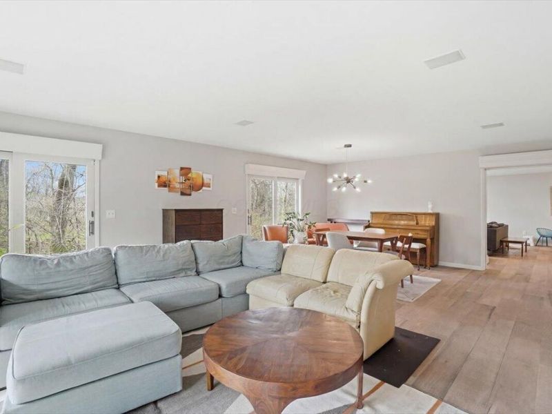 93 Forest Ridge Court, Columbus, OH 43235 Photo 6