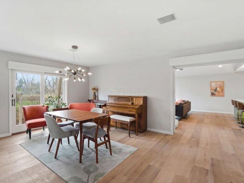 93 Forest Ridge Court, Columbus, OH 43235 Photo 9