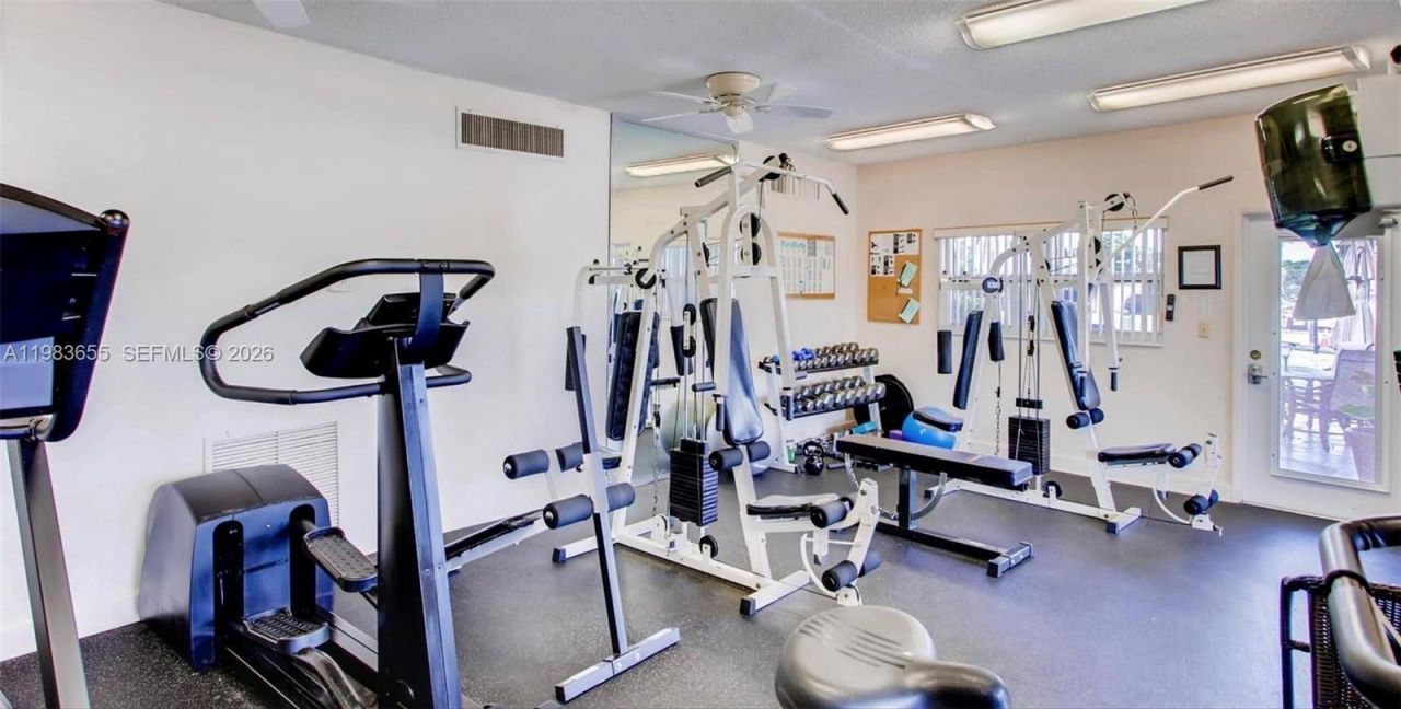 2731 NE 14th St Cswy , Unit 335, Pompano Beach, FL 33062 Photo