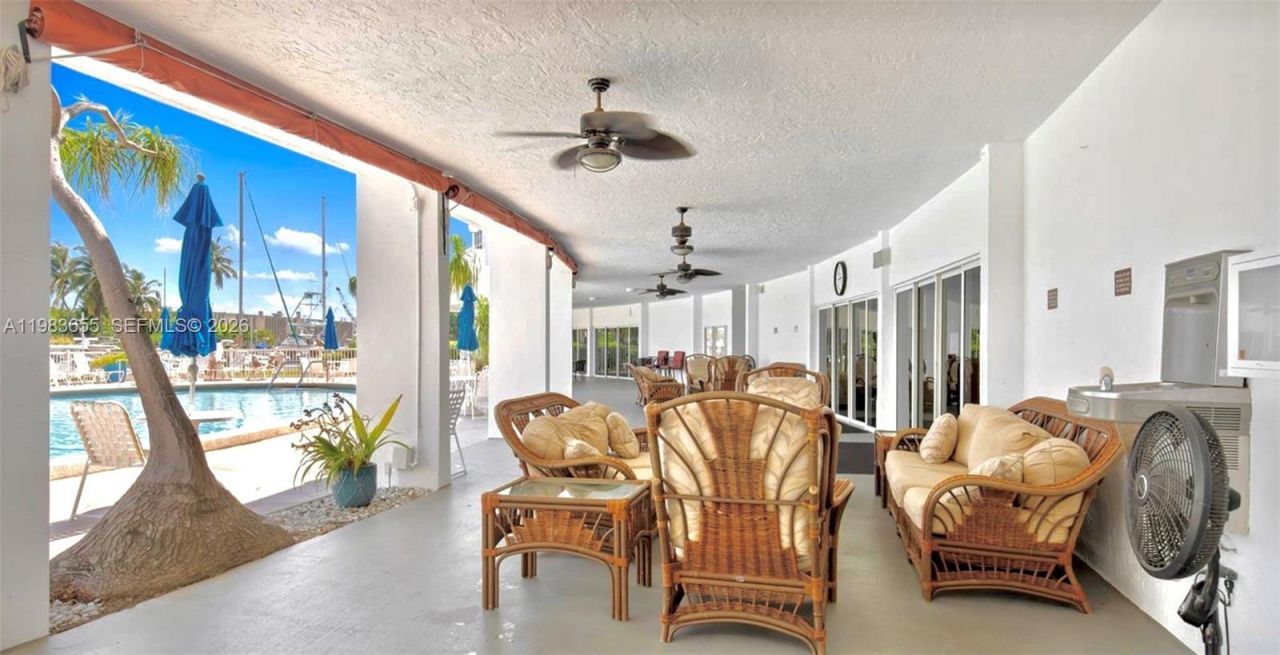 2731 NE 14th St Cswy , Unit 335, Pompano Beach, FL 33062 Photo