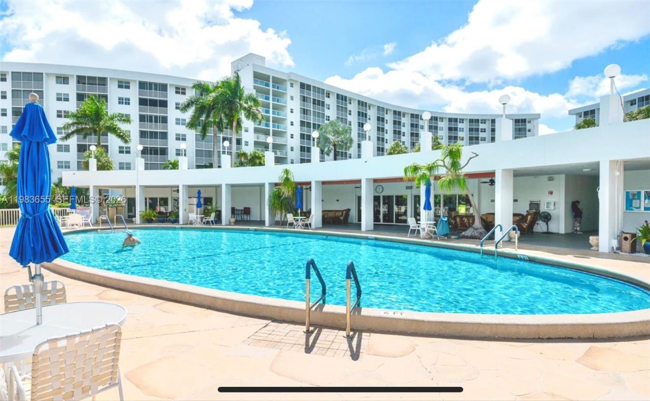 2731 NE 14th St Cswy , Unit 335, Pompano Beach, FL 33062 Photo