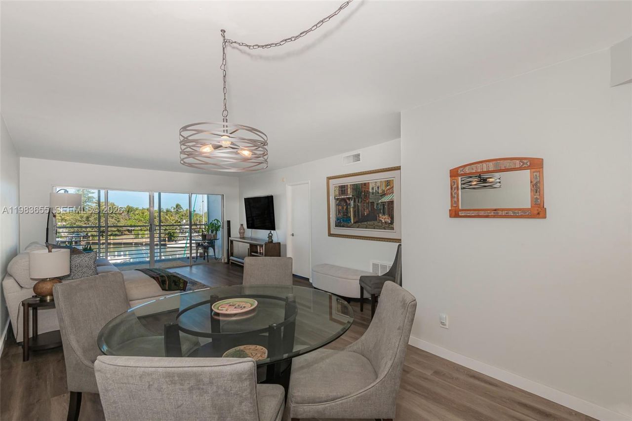 2731 NE 14th St Cswy , Unit 335, Pompano Beach, FL 33062 Photo