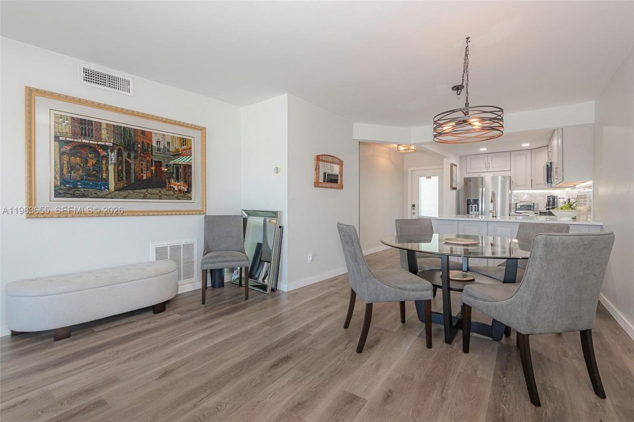 2731 NE 14th St Cswy , Unit 335, Pompano Beach, FL 33062 Photo