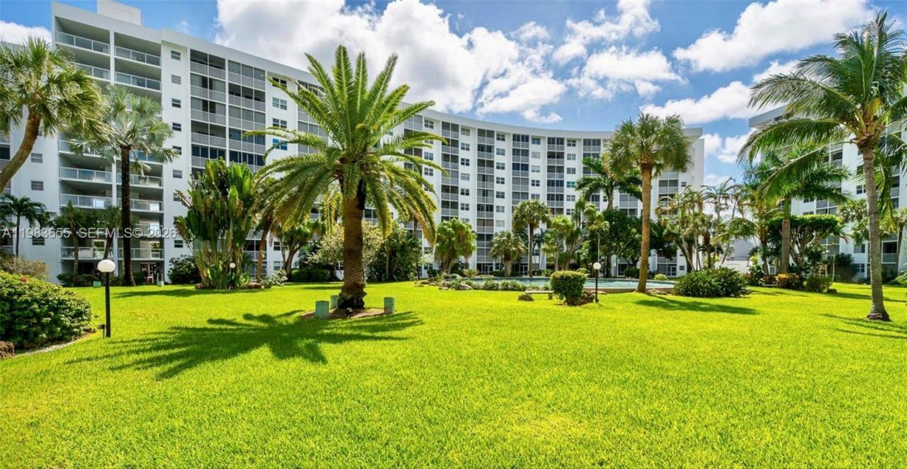 2731 NE 14th St Cswy , Unit 335, Pompano Beach, FL 33062 Photo