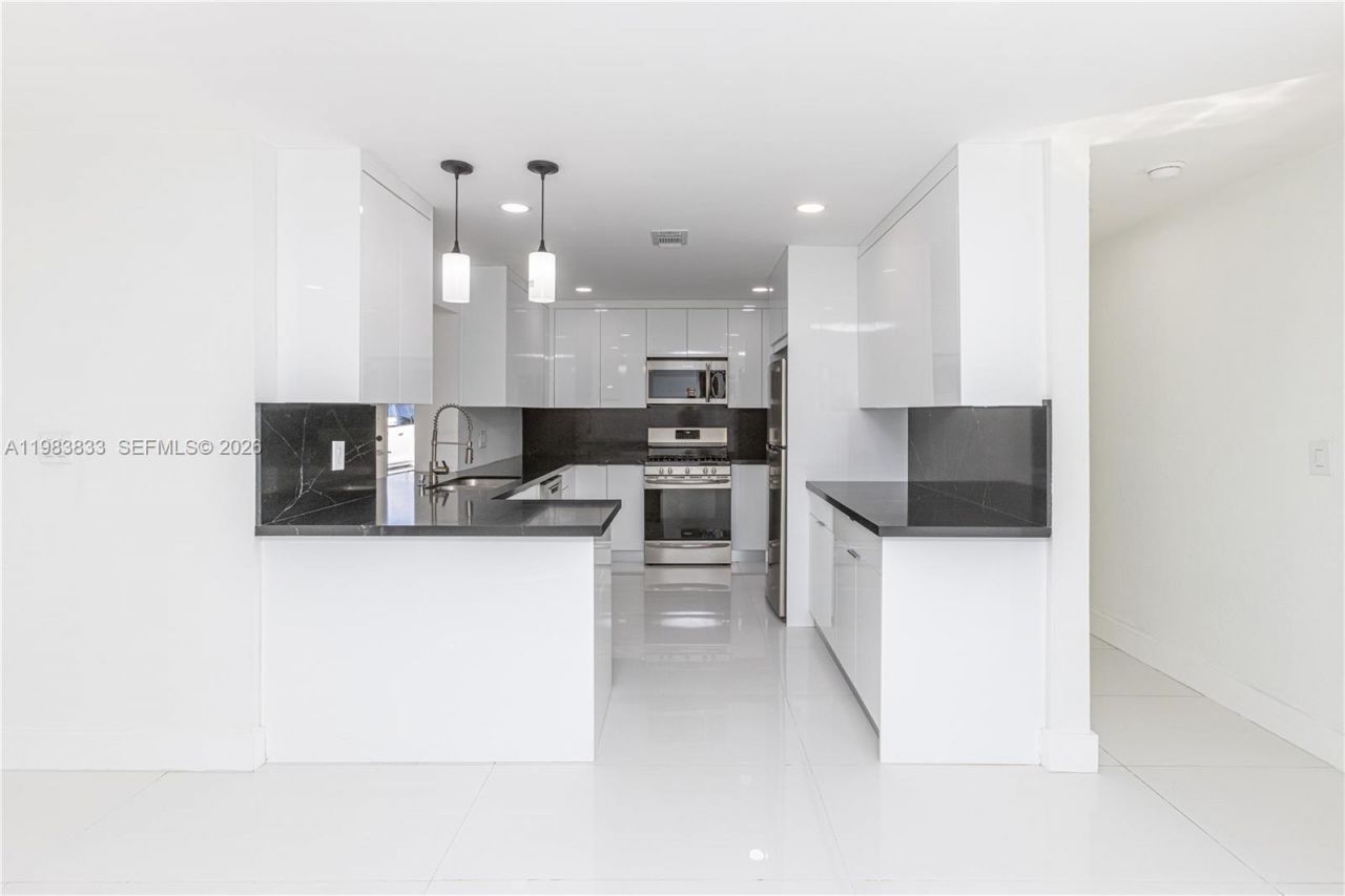 6610 Cody St, Hollywood, FL 33024 Photo