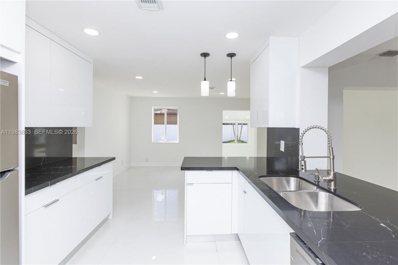 6610 Cody St, Hollywood, FL 33024 Photo