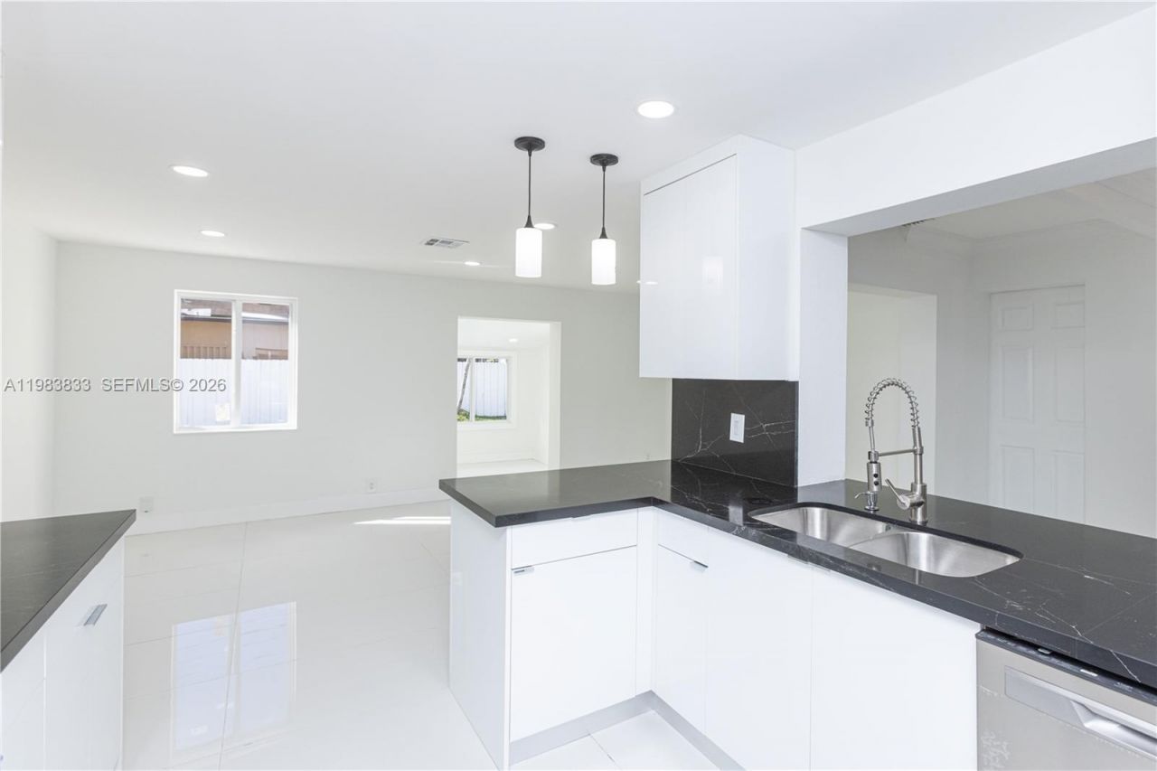 6610 Cody St, Hollywood, FL 33024 Photo