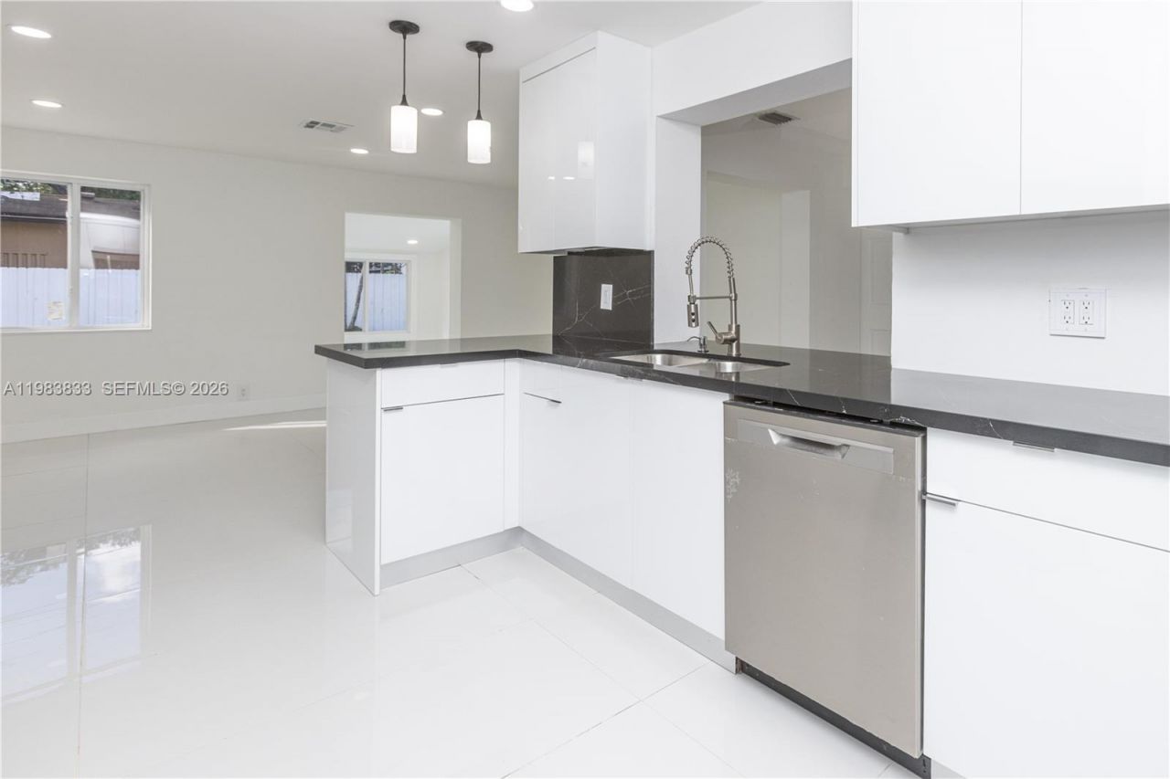 6610 Cody St, Hollywood, FL 33024 Photo