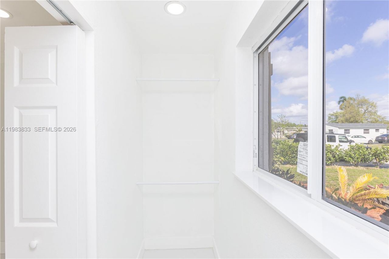 6610 Cody St, Hollywood, FL 33024 Photo