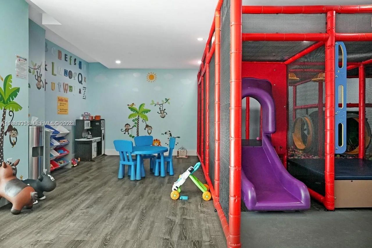 950 Brickell Bay Dr, Unit 3710, Miami, FL 33131 Photo