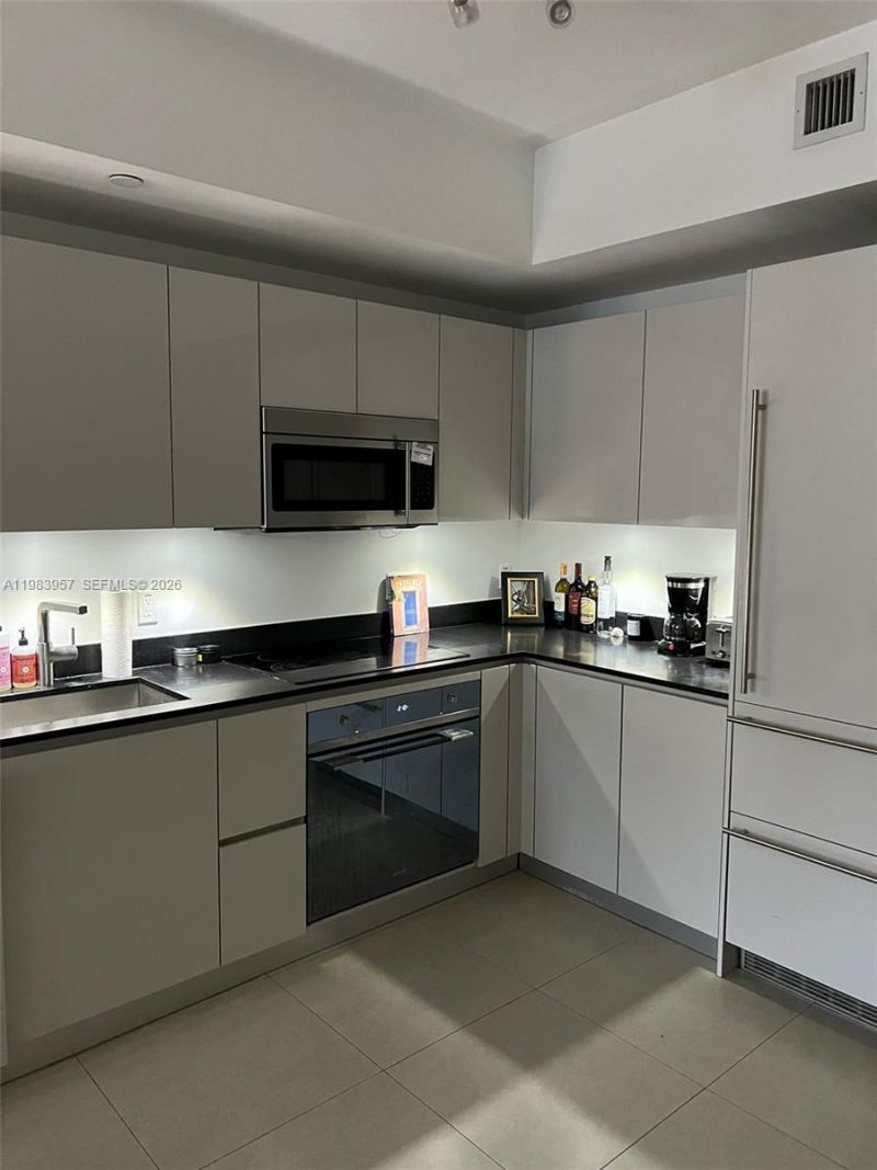 1010 Brickell Ave , Unit 2010, Miami, FL 33131 Photo