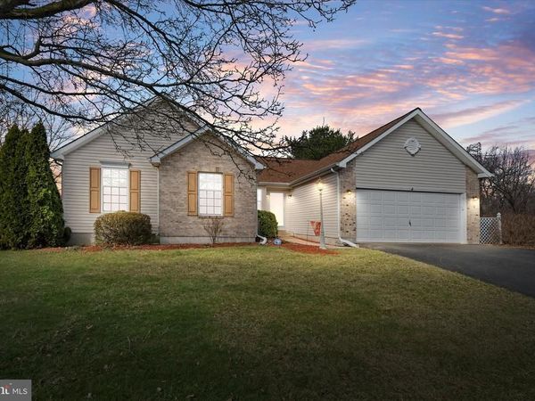 203 N BARRINGTON COURT, NEWARK, DE 19702