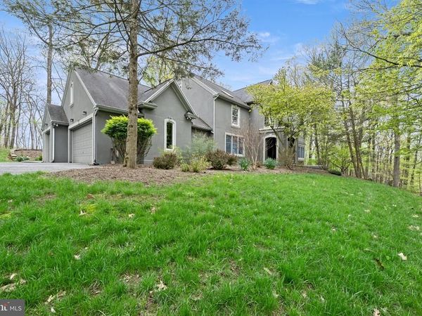 6688 HAASADAHL ROAD, ALLENTOWN, PA 18106