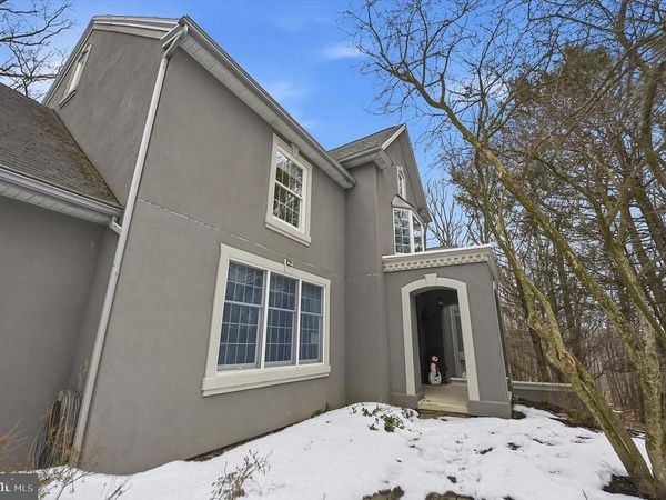 6688 HAASADAHL ROAD , ALLENTOWN, PA 18106