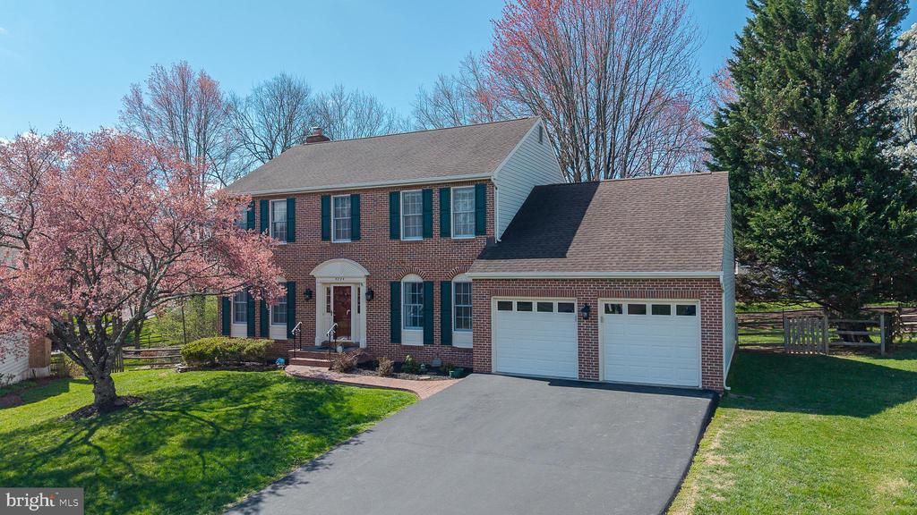 6224 Point Court, Centreville, VA 20120 Main Photo