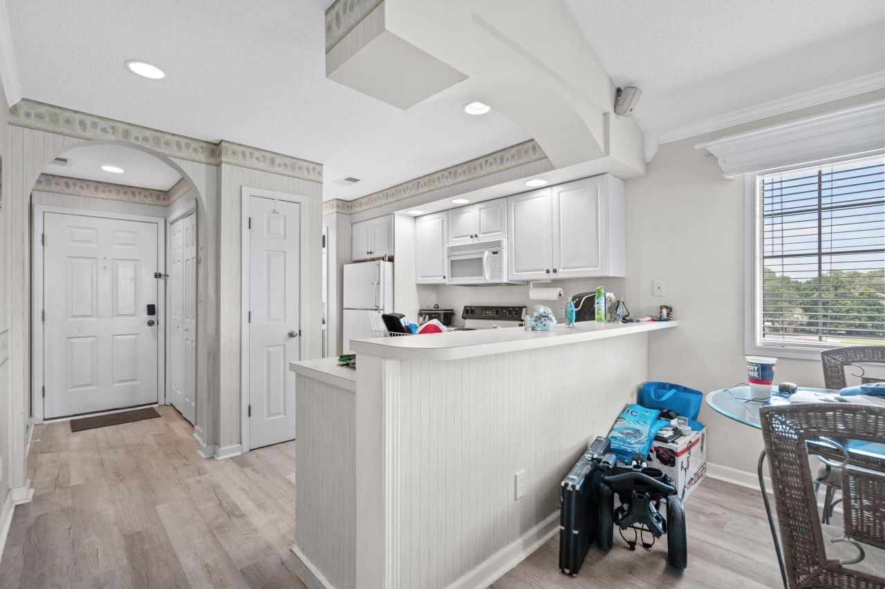 4421 Eastport Blvd. Photo 13