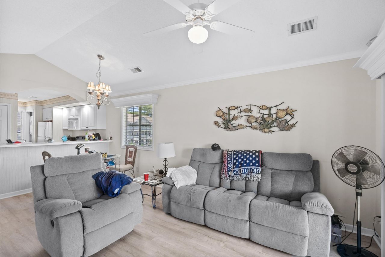 4421 Eastport Blvd. Photo 9