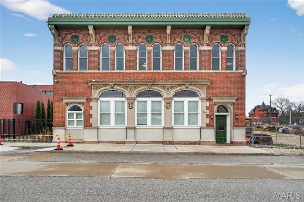 3842 Olive Street, Unit B -1, Saint Louis, MO 63108 Main Photo