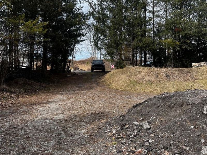 6589 Hathaway Road, Valley View, OH 44125 Photo 5