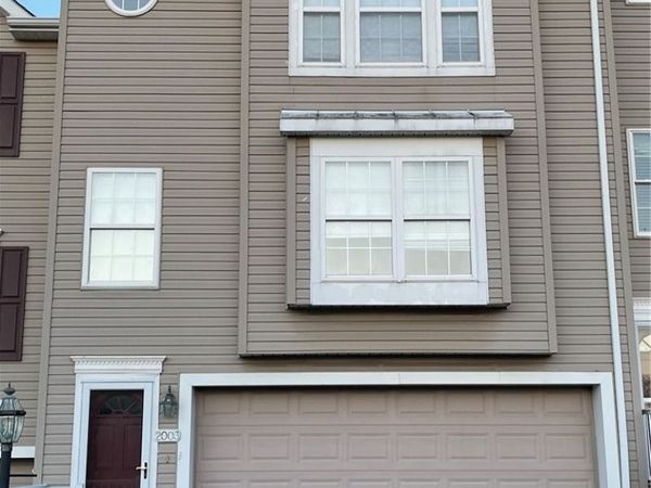 2003 TRAIL SIDE COURT, Jeannette, PA 15644