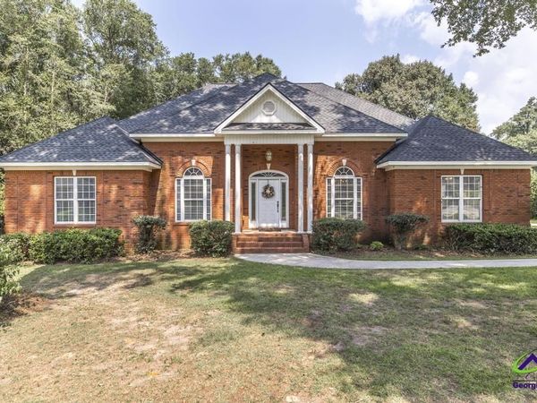 107 River Valley Court, Kathleen, GA