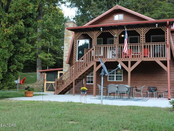 676 Rocky Flats Rd, Cosby, TN 37722