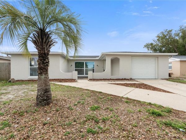 7134 FOX HOLLOW DRIVE , PORT RICHEY, FL 34668