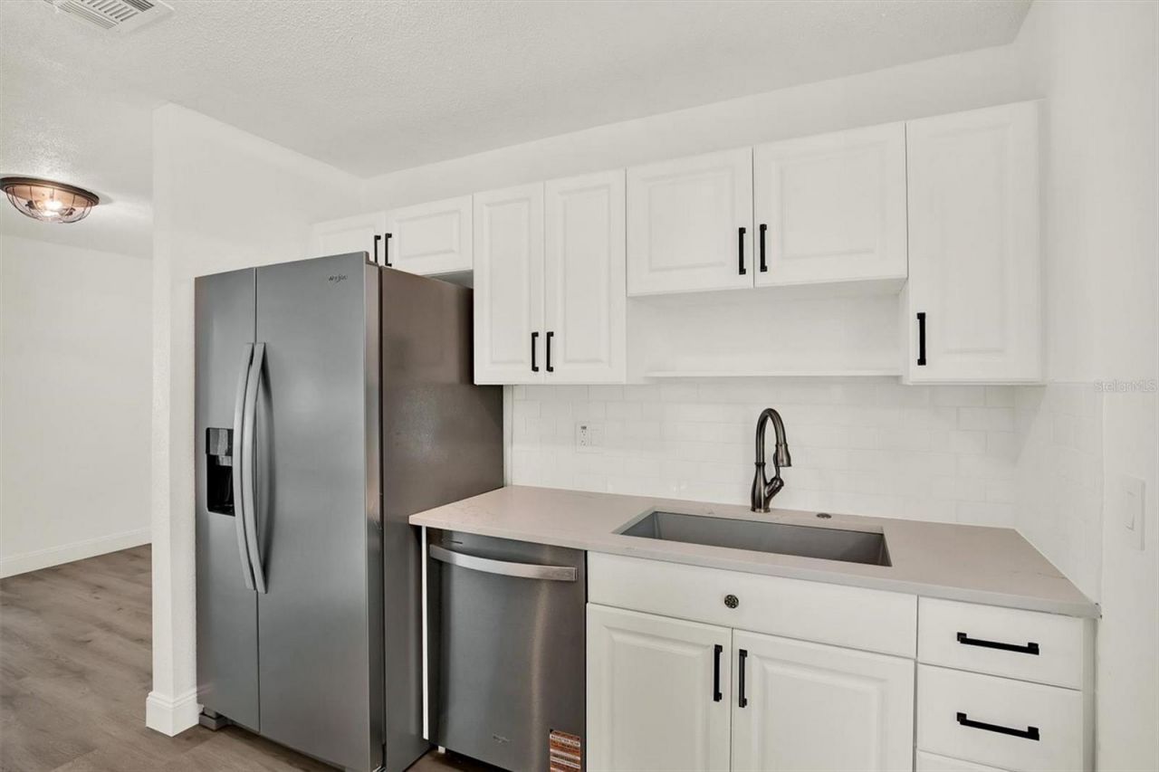 4510 NE Helena Street Ne, Saint Petersburg, FL 33703 Photo