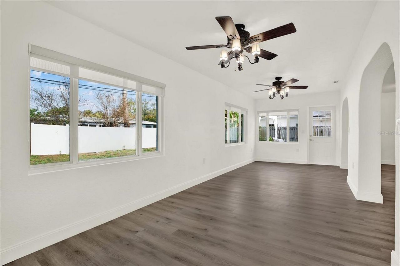 4510 NE Helena Street Ne, Saint Petersburg, FL 33703 Photo