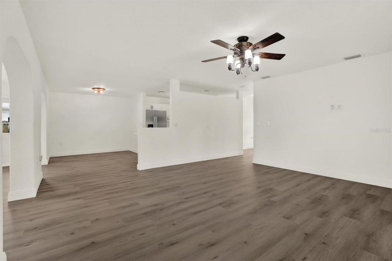 4510 NE Helena Street Ne, Saint Petersburg, FL 33703 Photo