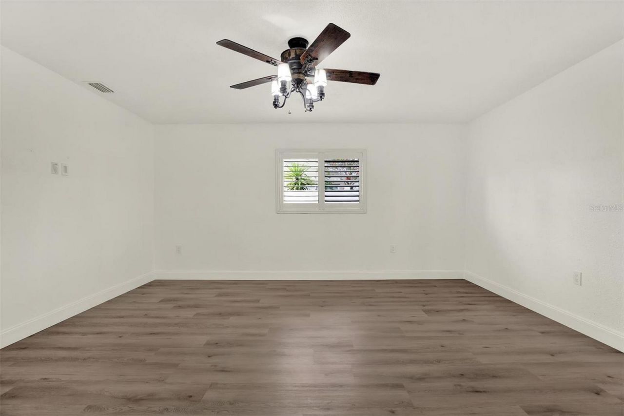 4510 NE Helena Street Ne, Saint Petersburg, FL 33703 Photo