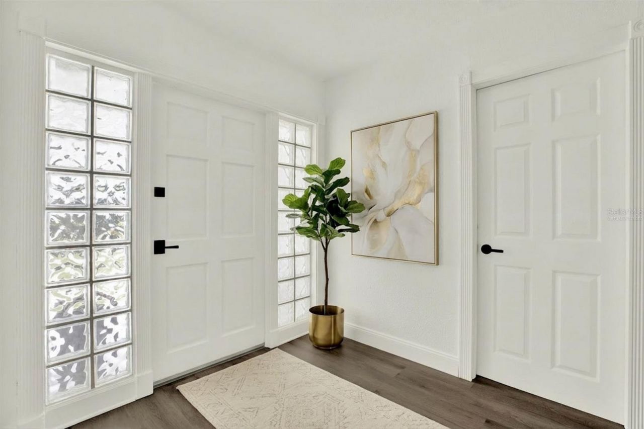 4510 NE Helena Street Ne, Saint Petersburg, FL 33703 Photo