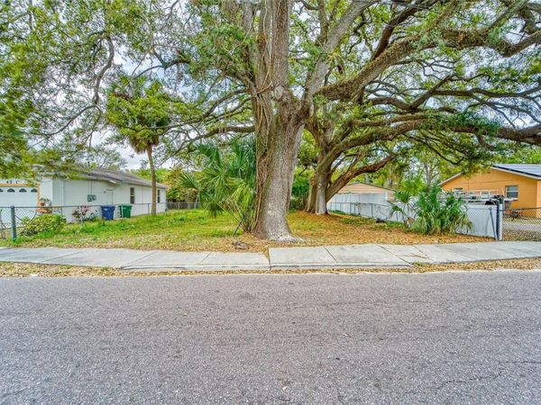 4509 N 37TH STREET , TAMPA, FL 33610