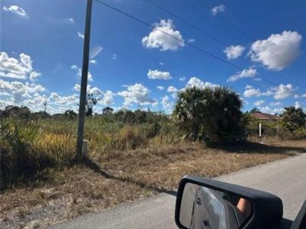 2915 63rd ST W, LEHIGH ACRES, FL 33971