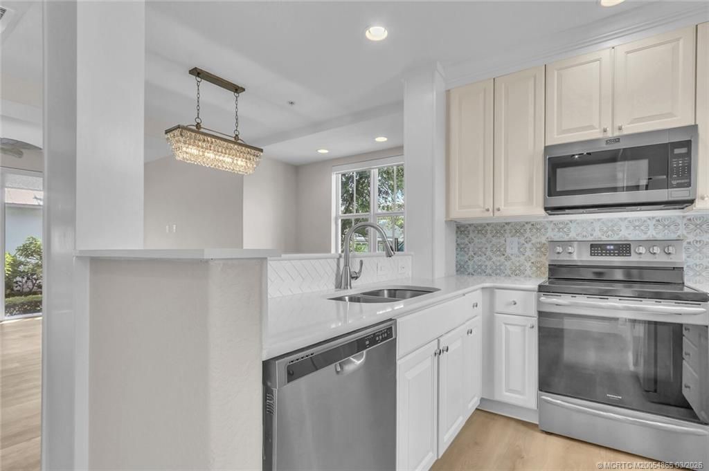 3651 NE Pineapple Avenue, Jensen Beach, FL 34957 Photo