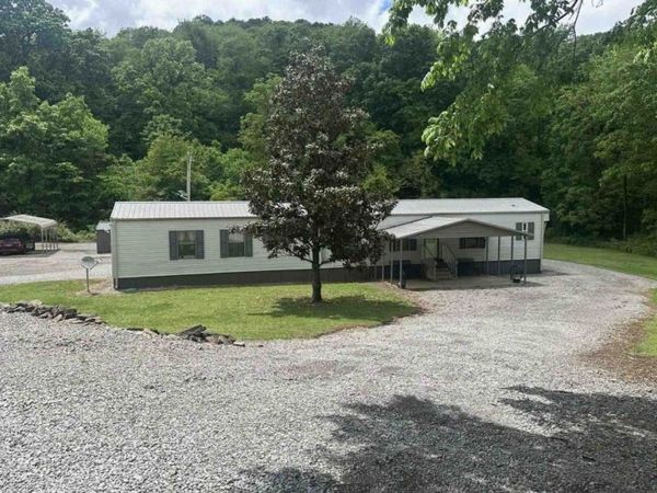 4355 Browning Branch Rd, Bethpage, TN 37022