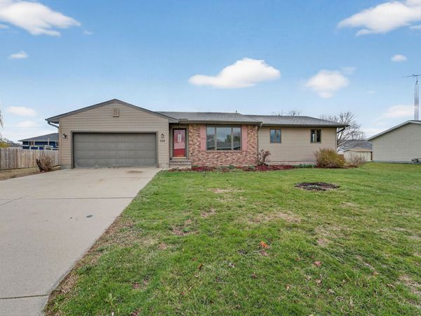 588 Washington Street, Monticello, WI 53570