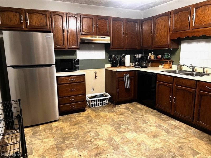 166 Oak Knoll, Niles, OH 44446 Photo 3