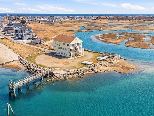 23 River Street, Seabrook, NH 03874
