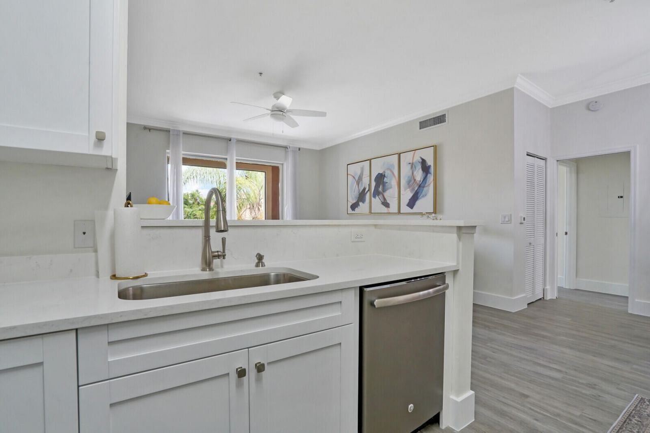 11720 Saint Andrews Place, Unit 306, Wellington, FL 33414 Photo