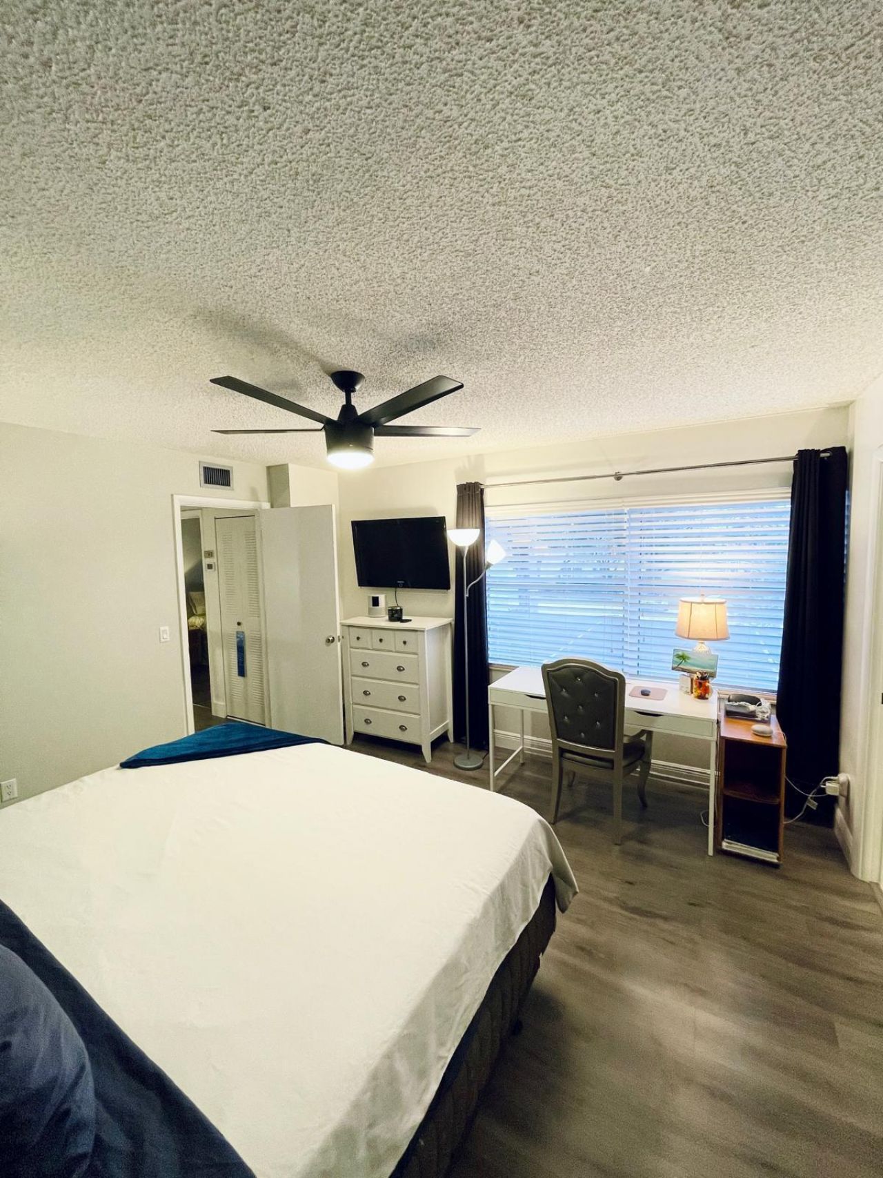 1917 Stratford Way, West Palm Beach, FL 33409 Photo