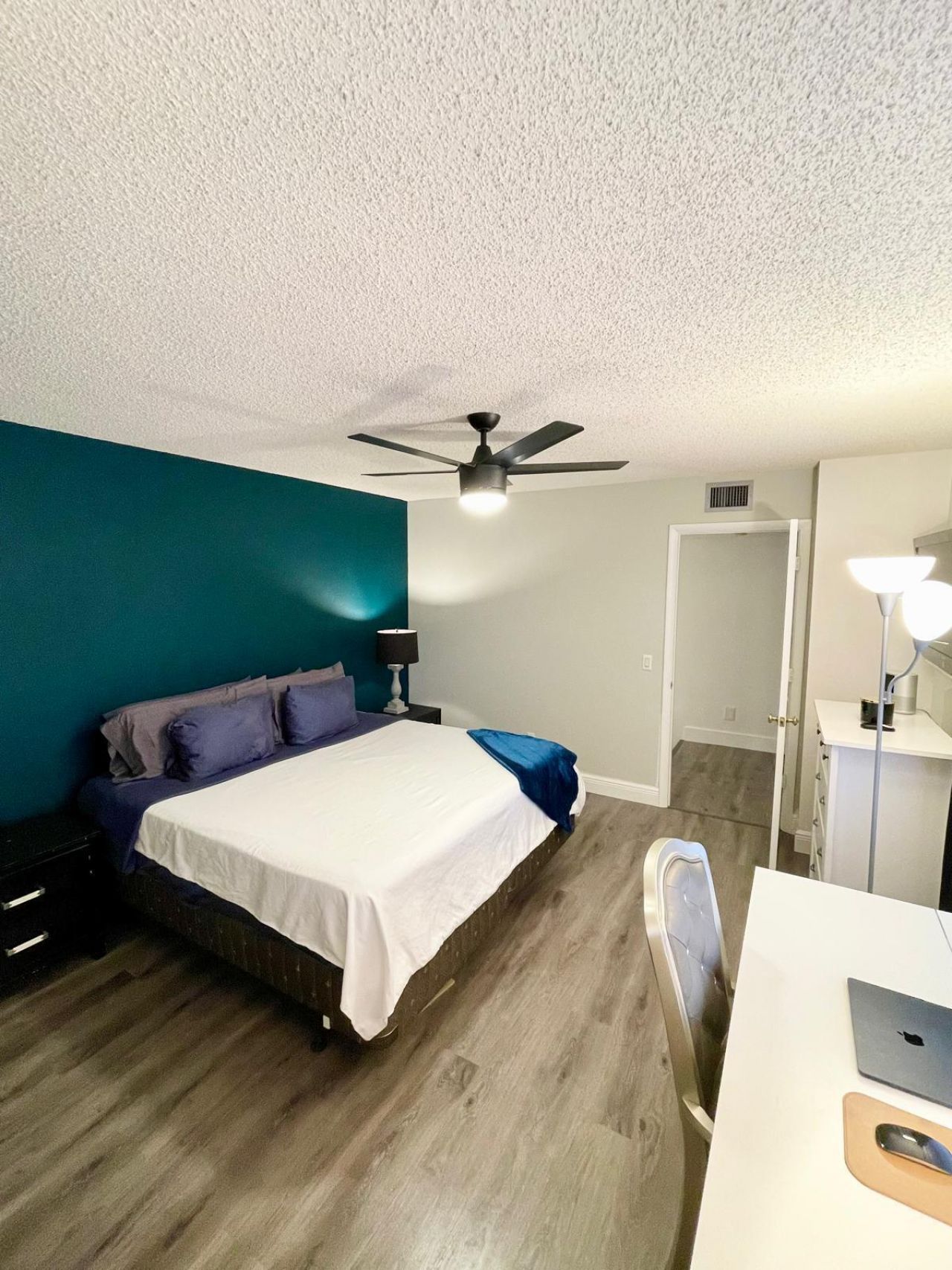 1917 Stratford Way, West Palm Beach, FL 33409 Photo