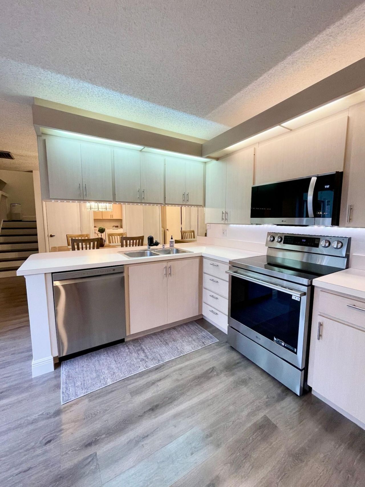 1917 Stratford Way, West Palm Beach, FL 33409 Photo