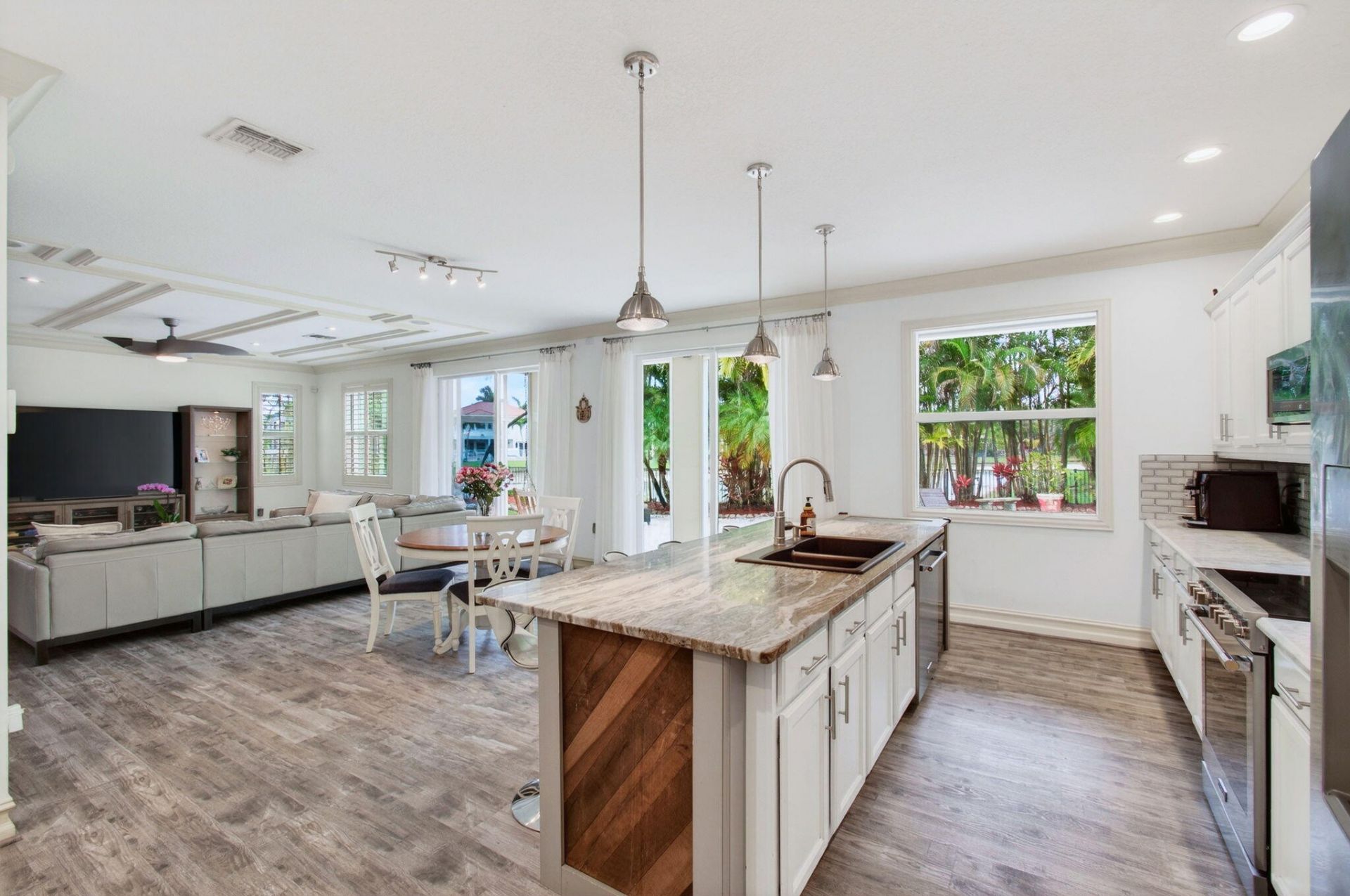 9732 Phipps Lane, Wellington, FL 33414 Photo