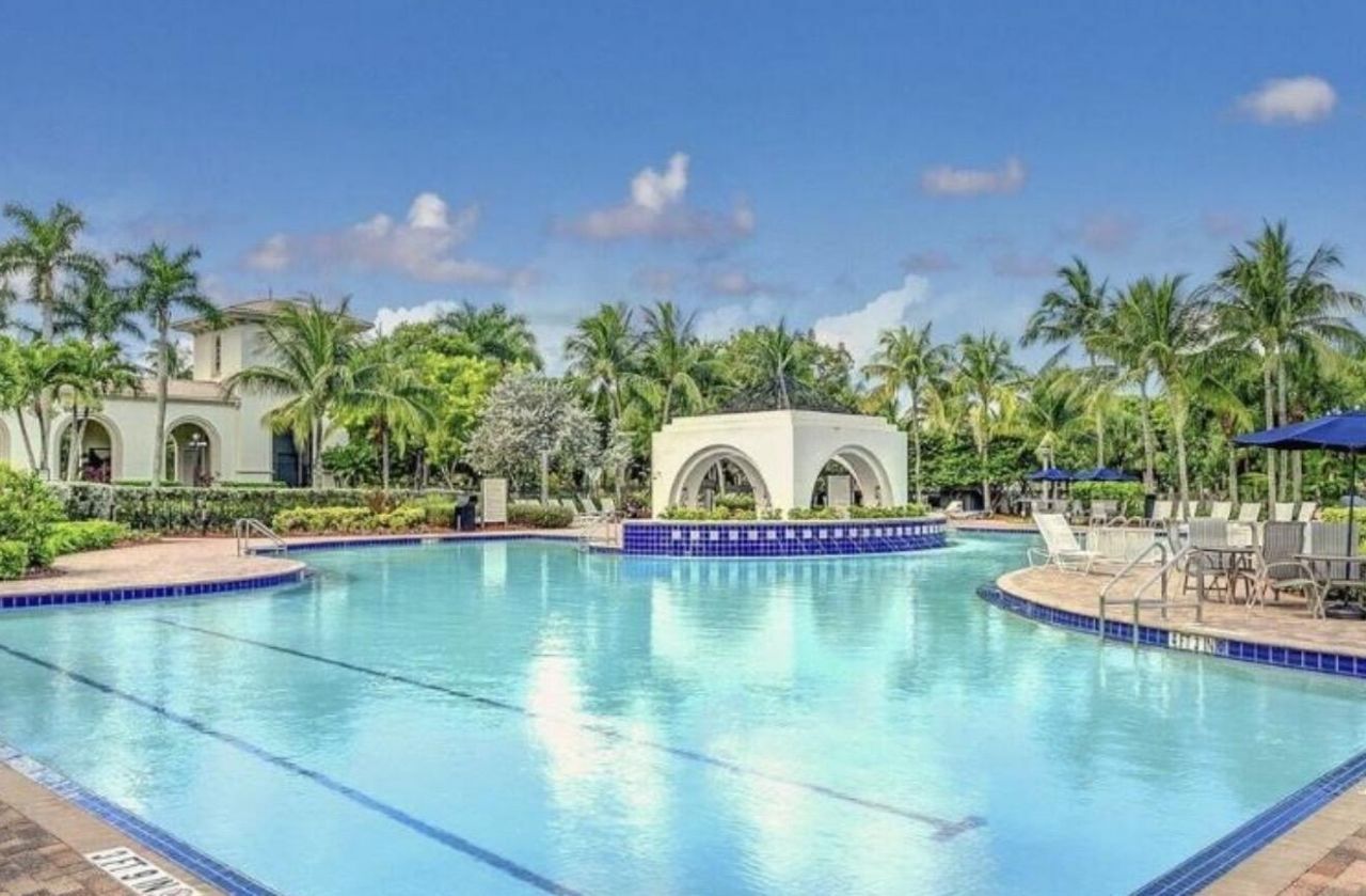 9732 Phipps Lane, Wellington, FL 33414 Photo