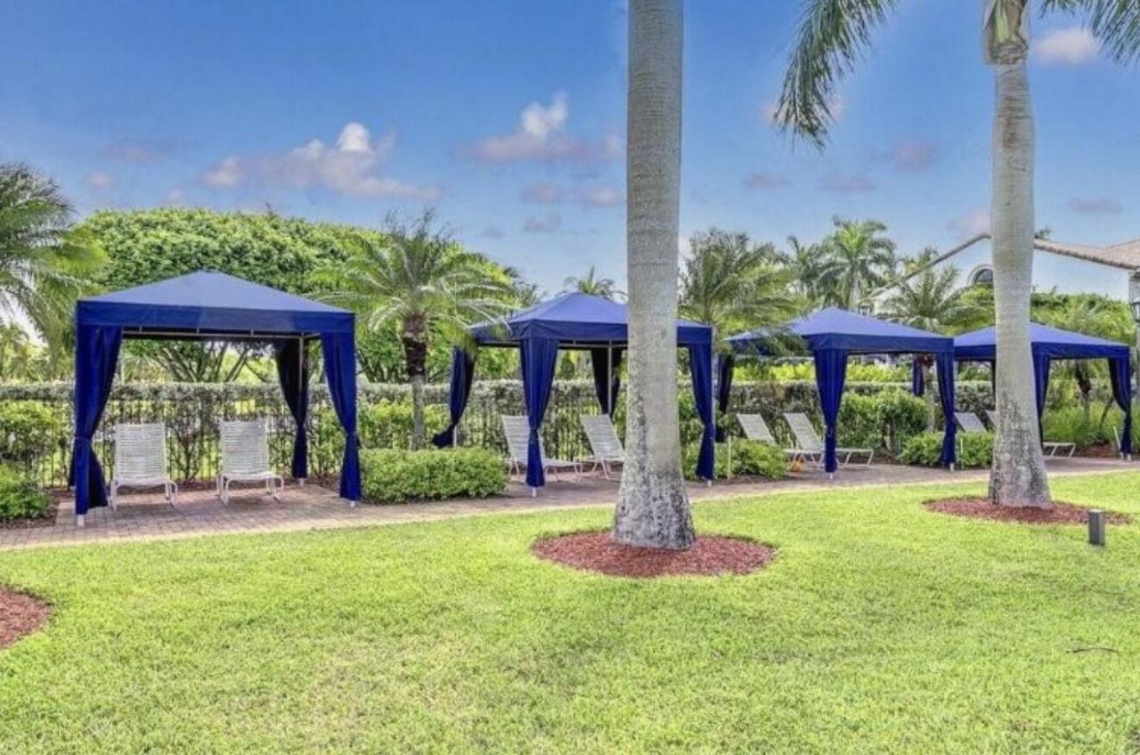 9732 Phipps Lane, Wellington, FL 33414 Photo