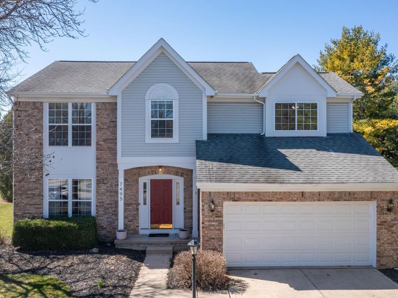 7495 Whigham Court, Dublin, OH 43016 Photo 2