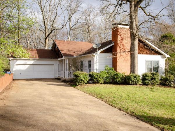 602 Arrowhead Drive, Jonesboro, AR 72401