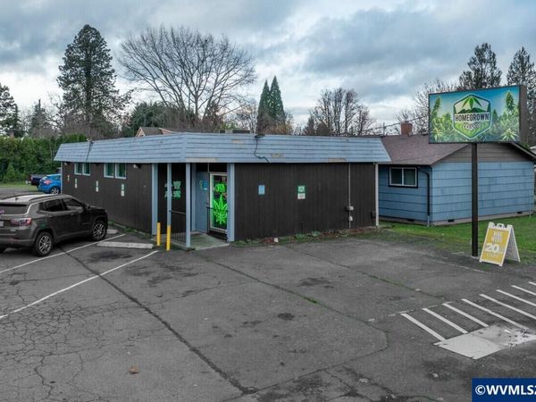 1803 Lansing Av NE, Salem, OR 97301